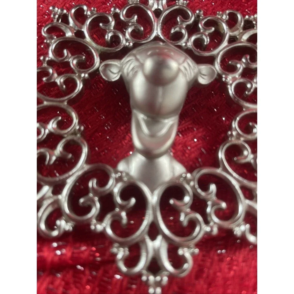 Disney's Christmas Collection~Tigger Silvertone Ornament Snowflake